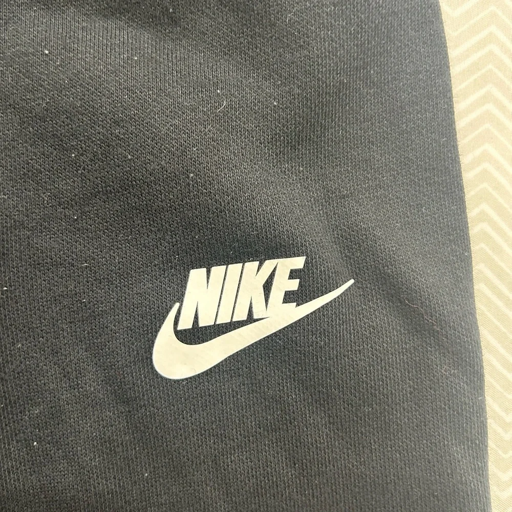 Nike Kids Black Joggers and Sweatshirt Set